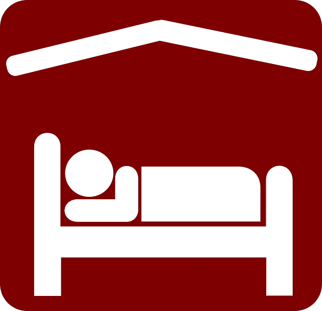 Logo d'une personne dormant sur un lit pour illustrer l'article de blog "Quels sont les recours contre l'hôteliers"
